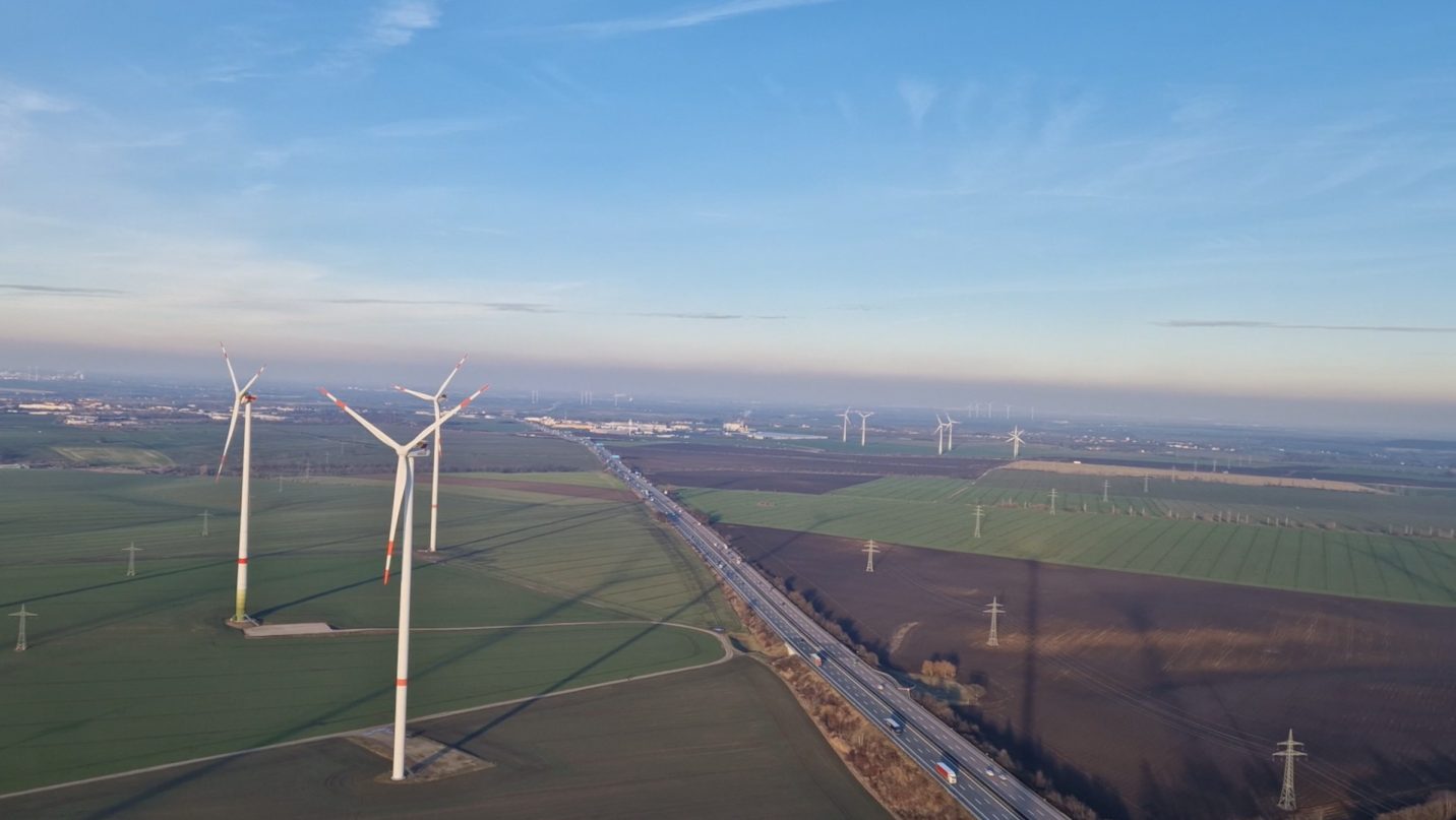 Windkraftanlagen aus der Luft